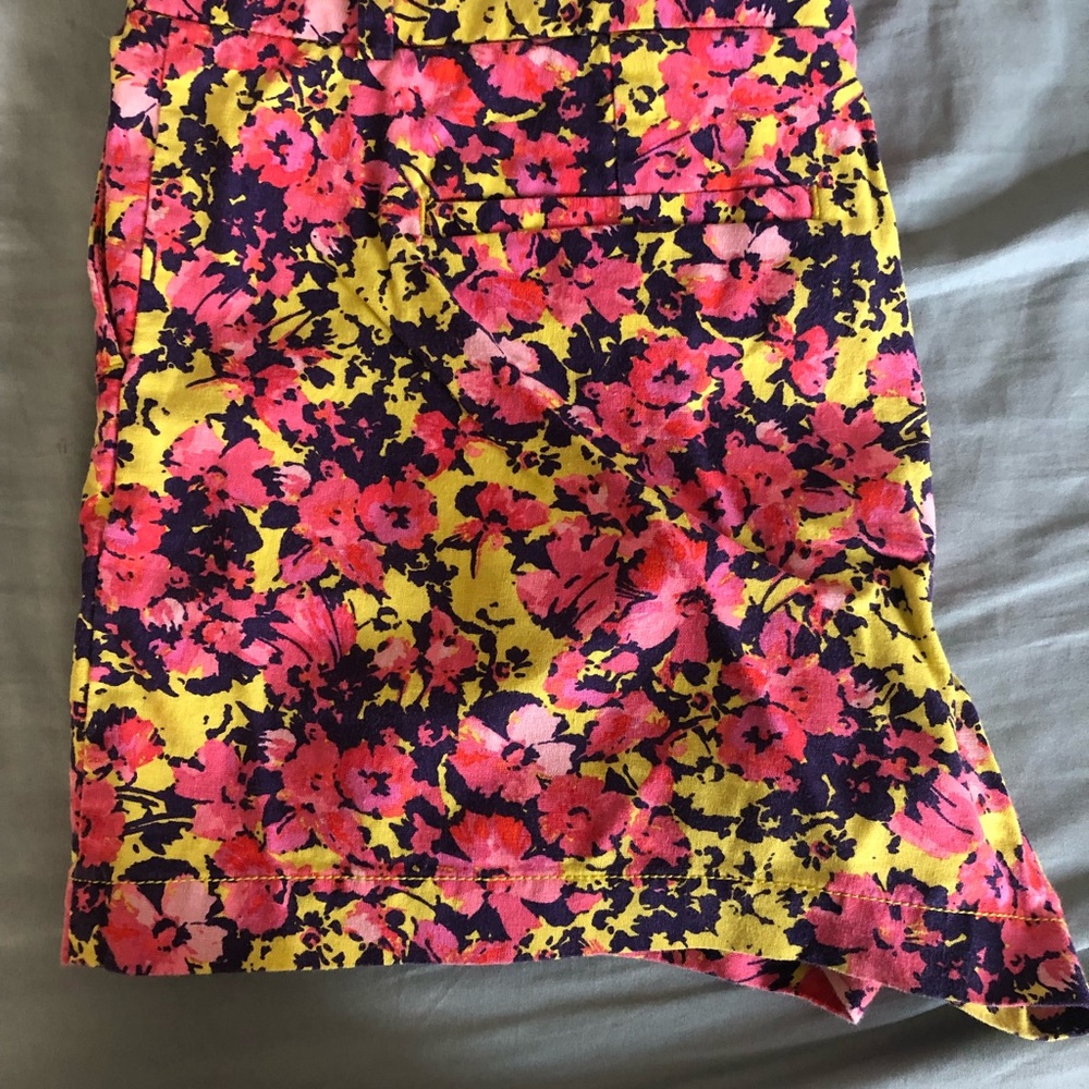 Floral loft shorts